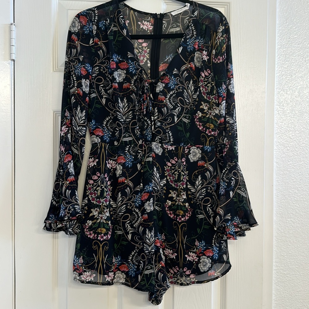 Lush Floral Romper Size M